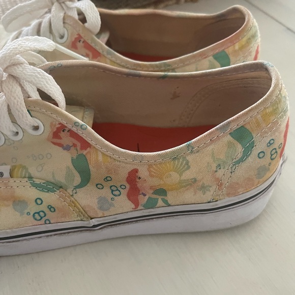 Rare Vans. Disney Little mermaid, Ariel. Size 9 - Picture 4 of 15